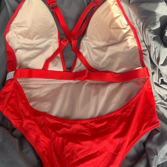 Victoria's Secret Bling Strap Swimsuit Fiery Red One-Piece sz medium new w/o tag - Picture 6 of 10